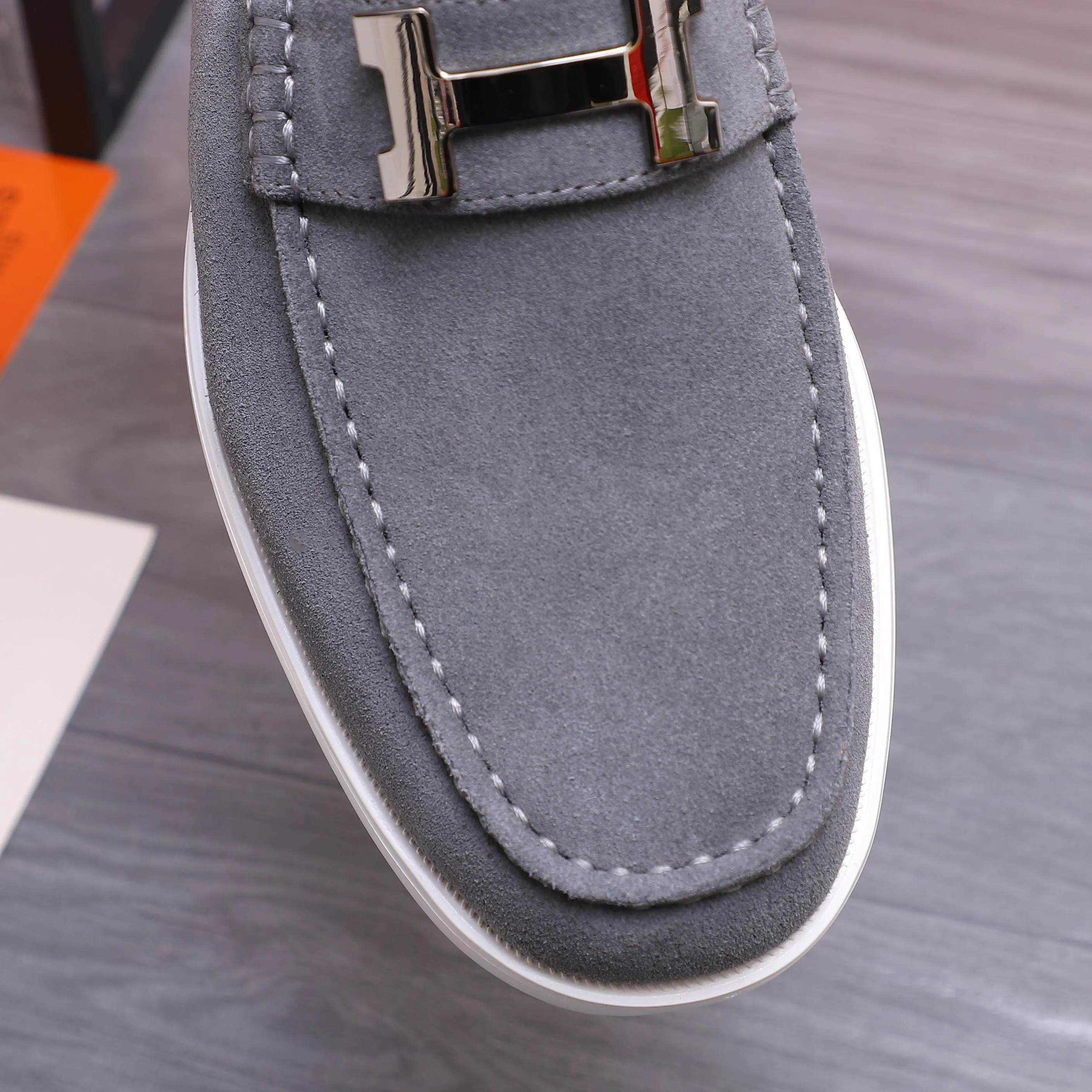 Men's shoes 💰p560 Product trademark: HERMES "Hermès" casual slip-on men's shoes. Regular size: 38-46 (45.46 is custom-made and non-refundable) Product materials: Selected frosted cowhide upper, cowhide lining, original foam rubber ultra-light sole